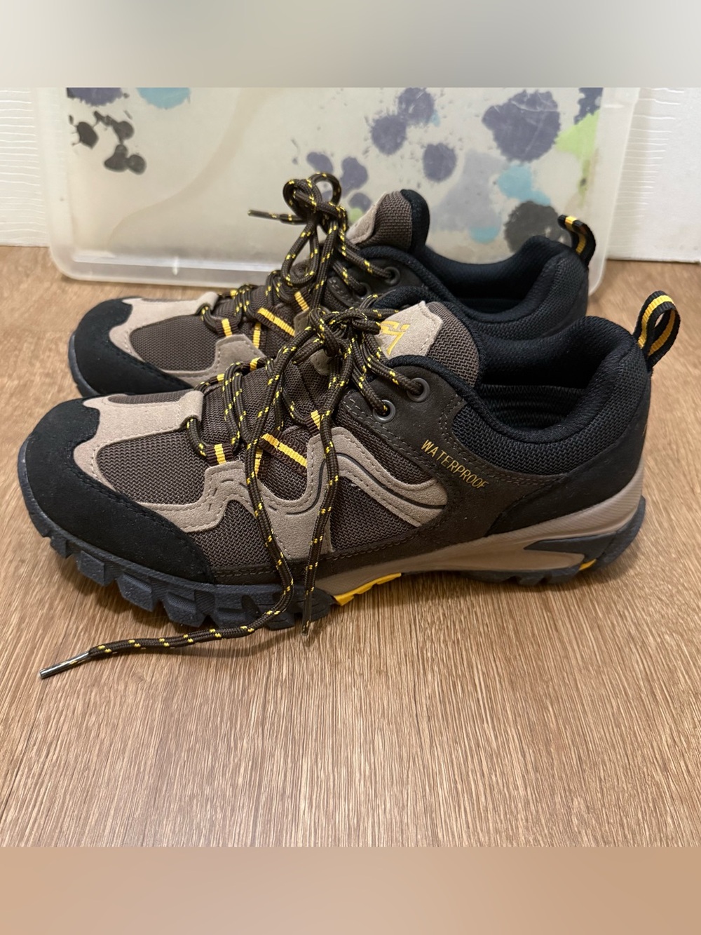 CC-Los Waterproof  Women’s Hiking Shoes Size  39 (us-8.5)
